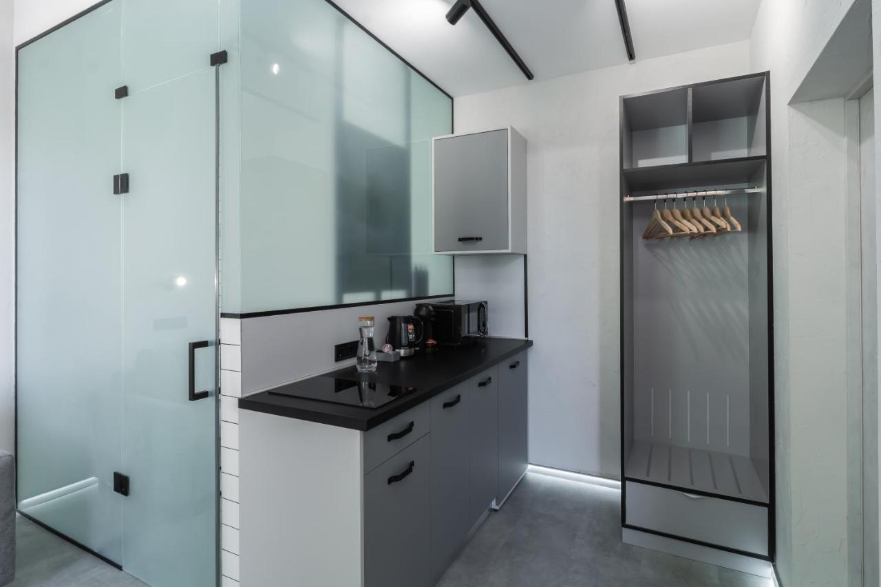 Stories Hub Aparthotel 3*