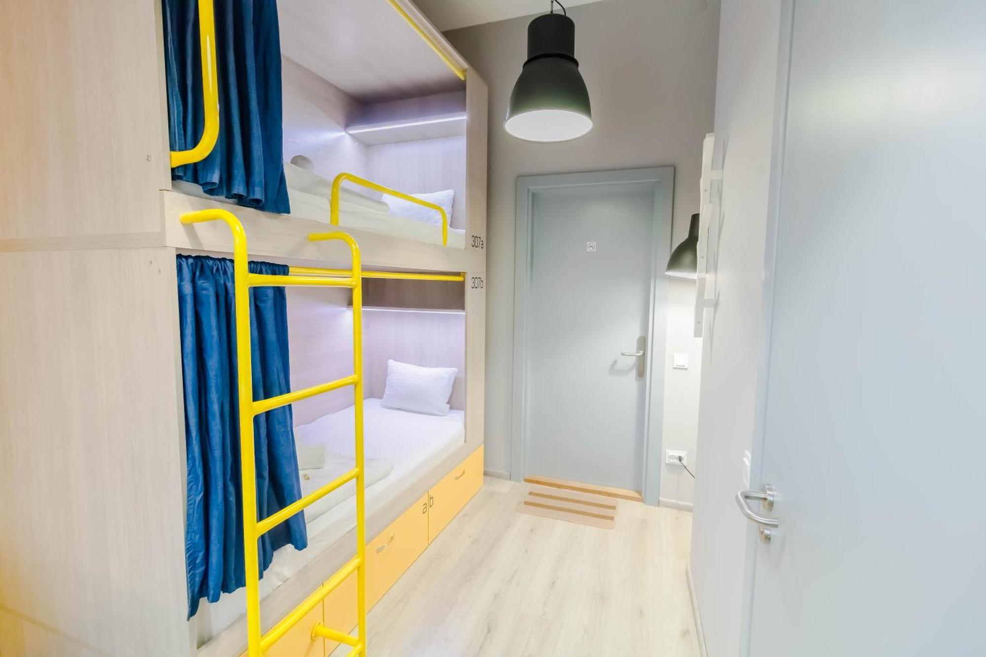 Stories Hub Aparthotel 3*