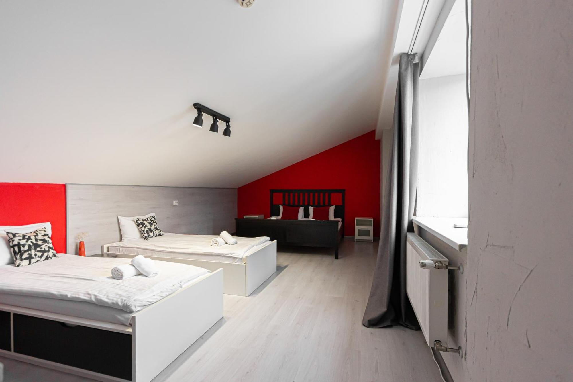 Stories Hub Aparthotel 3*