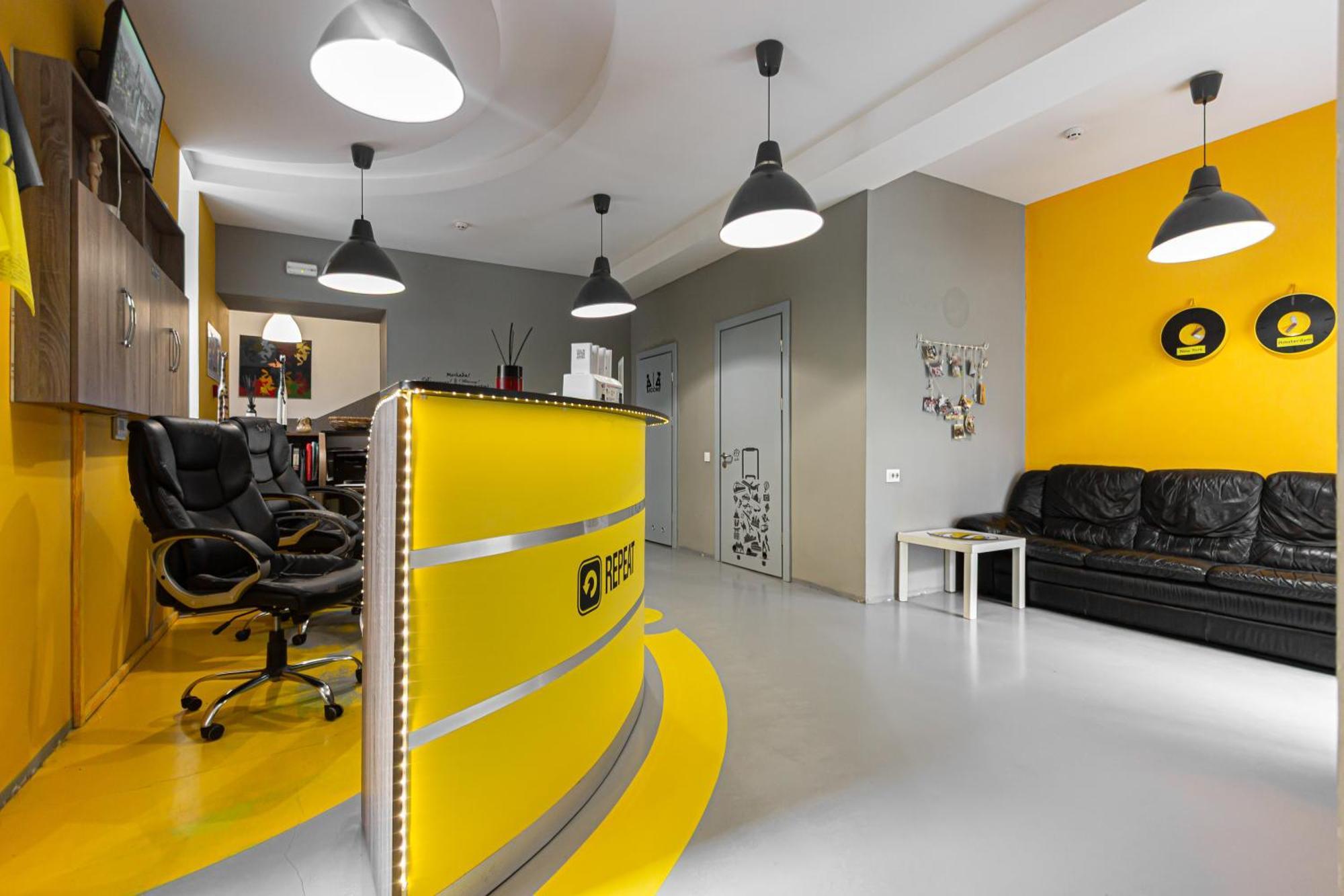 Aparthotel Stories Hub 3*