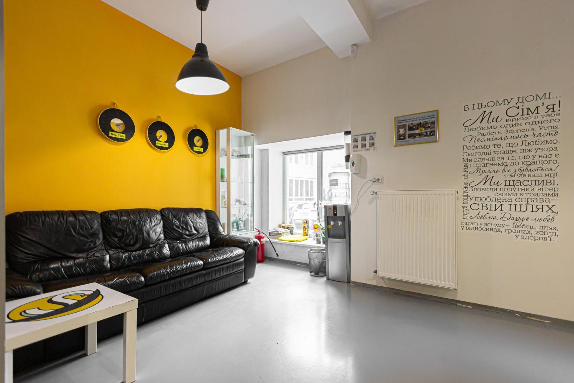 Stories Hub 3*